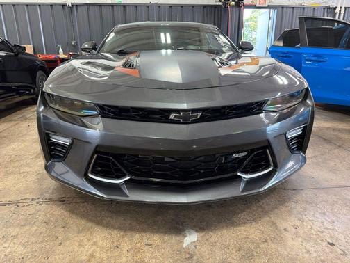 Gray Metallic 2017 Chevrolet Camaro 2SS