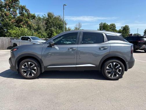 Gun Metallic 2025 Nissan Kicks SV