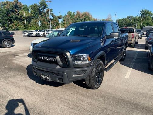 Patriot Blue Pearlcoat 2023 RAM 1500 Classic SLT