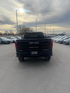 2025 GMC Sierra 2500 Denali Ultimate
