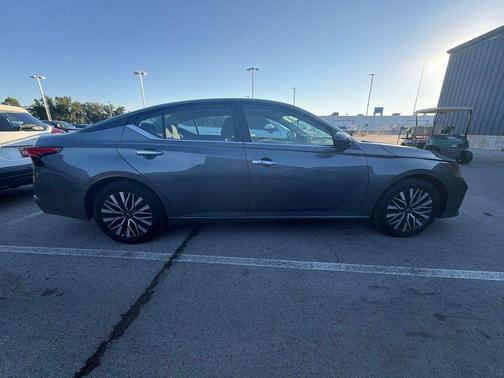 Gun Metallic 2025 Nissan Altima SV