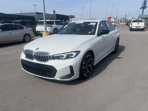 2025 BMW 330 i xDrive