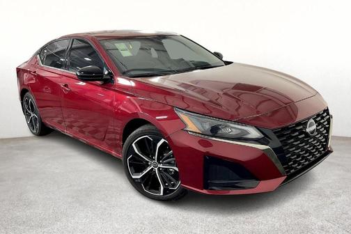 2025 Nissan Altima SR