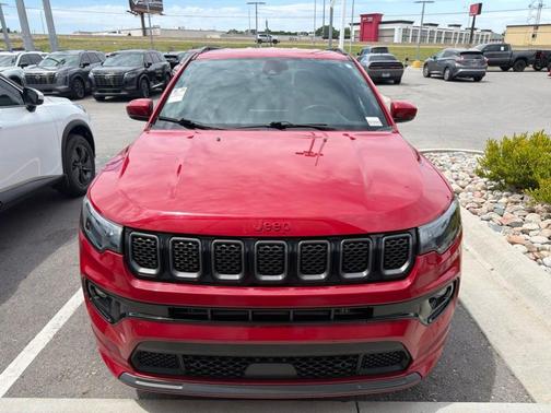 Redline Pearlcoat 2023 Jeep Compass (RED) Edition