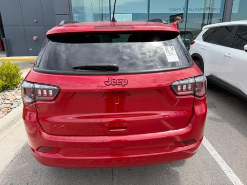 Redline Pearlcoat 2023 Jeep Compass (RED) Edition