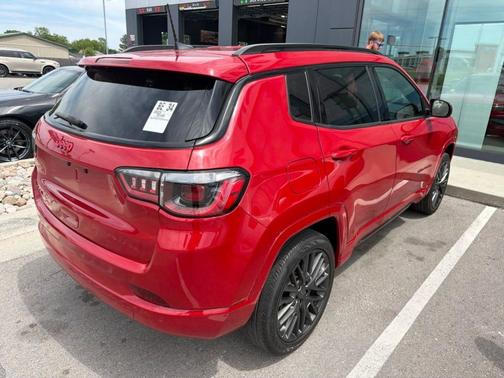 Redline Pearlcoat 2023 Jeep Compass (RED) Edition
