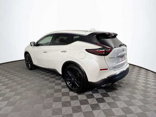 2024 Nissan Murano SL