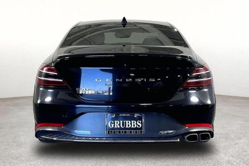 Vik Black 2022 Genesis G70 2.0T