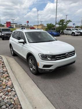 Pure White 2021 Volkswagen Tiguan 2.0T SEL