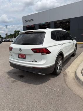Pure White 2021 Volkswagen Tiguan 2.0T SEL
