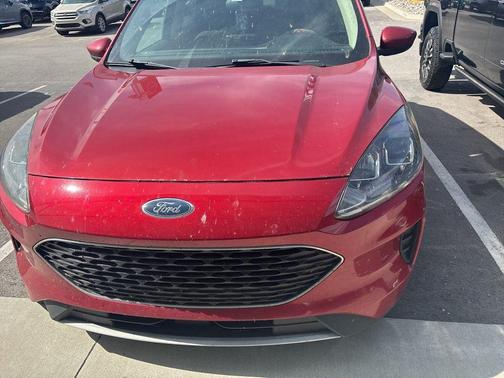 Red 2020 Ford Escape SE