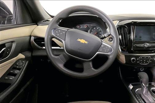 Mosaic Black Metallic 2023 Chevrolet Traverse LS
