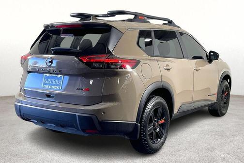 2025 Nissan Rogue Rock Creek