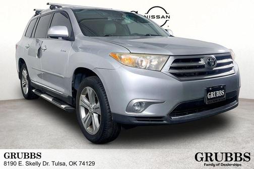 Classic Silver Metallic 2011 Toyota Highlander Limited