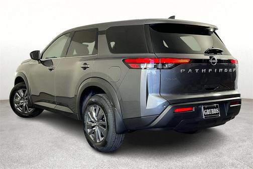 2025 Nissan Pathfinder S