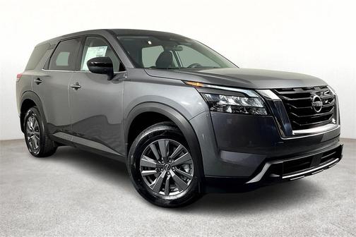 2025 Nissan Pathfinder S