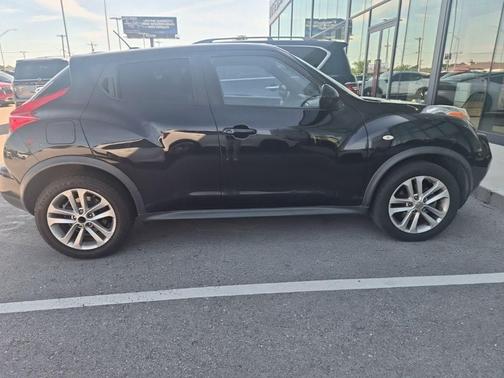 Sapphire Black 2012 Nissan Juke SV