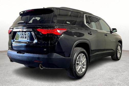 2022 Chevrolet Traverse LT Leather
