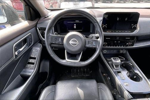 Gray / Black 2022 Nissan Rogue Platinum