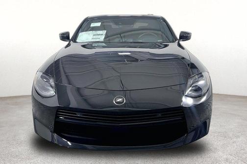 Black Diamond Pearl 2027 Nissan Z Sport