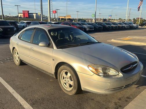 2003 Ford Taurus SES