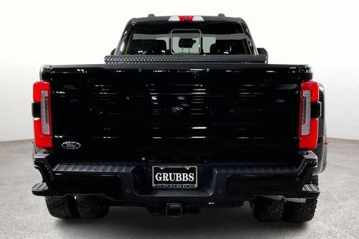 2025 Ford F-450 Platinum