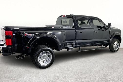 2025 Ford F-450 Platinum
