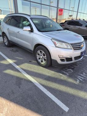 Silver Ice Metallic 2015 Chevrolet Traverse 2LT