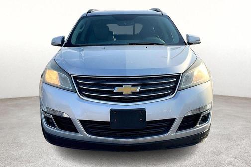 Silver Ice Metallic 2015 Chevrolet Traverse 2LT