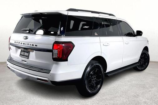 White Metallic 2024 Ford Expedition Timberline