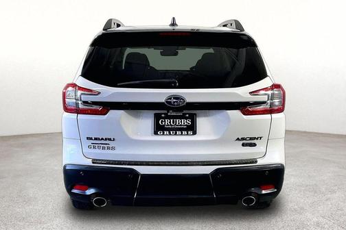 Crystal White Pearl 2024 Subaru Ascent Onyx Edition