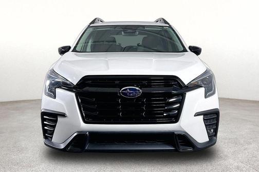Crystal White Pearl 2024 Subaru Ascent Onyx Edition