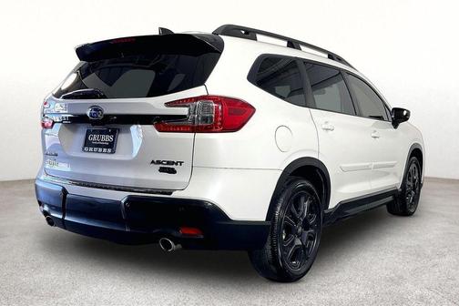 Crystal White Pearl 2024 Subaru Ascent Onyx Edition