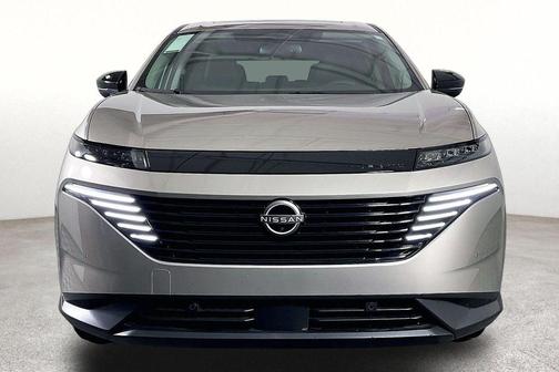 Champagne Silve 2025 Nissan Murano SL