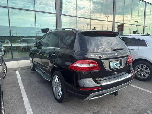 Black 2015 Mercedes-Benz M-Class ML 350 4MATIC