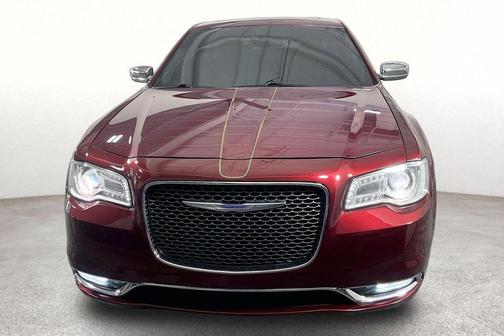 Velvet Red Pearlcoat 2018 Chrysler 300 Limited