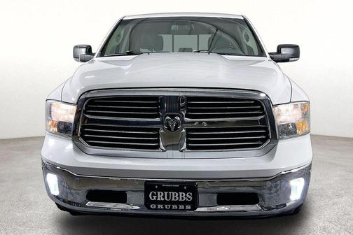 Bright White Clearcoat 2016 RAM 1500 SLT