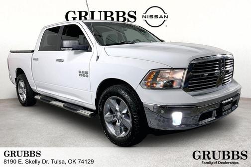 Bright White Clearcoat 2016 RAM 1500 SLT