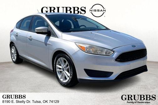 Ingot Silver 2017 Ford Focus SE