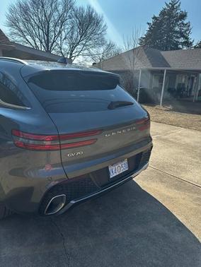 2022 Genesis GV70 2.5T