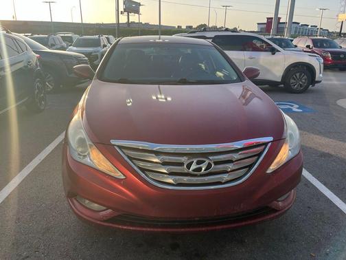 Sparkling Ruby Mica 2013 Hyundai SONATA SE