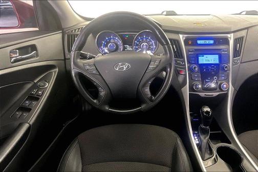 Sparkling Ruby Mica 2013 Hyundai SONATA SE