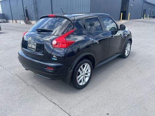 Sapphire Black 2013 Nissan Juke SL