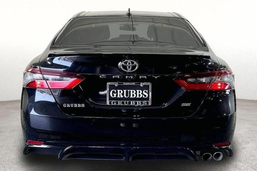 Midnight Black Metallic 2022 Toyota Camry SE