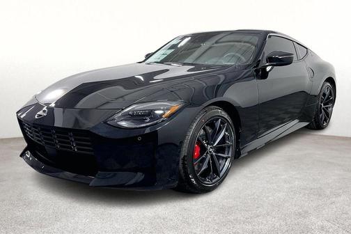 Black (P) 2026 Nissan Z performance