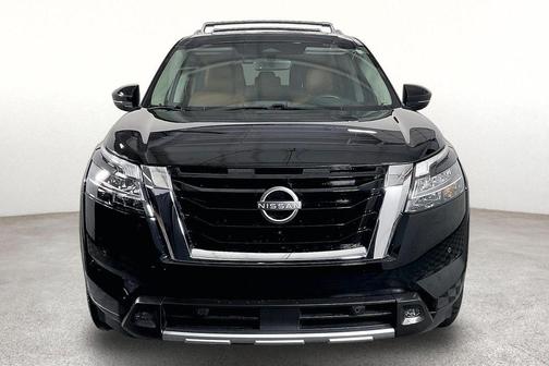 Black 2023 Nissan Pathfinder Platinum