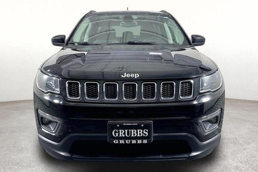 Diamond Black 2017 Jeep Compass Latitude