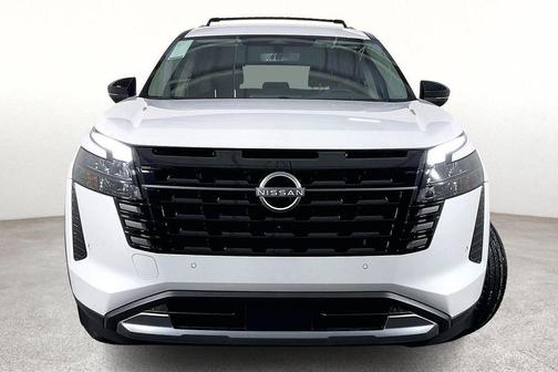 Everest White P 2026 Nissan Pathfinder SL