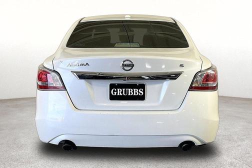 Pearl White 2015 Nissan Altima 2.5 S