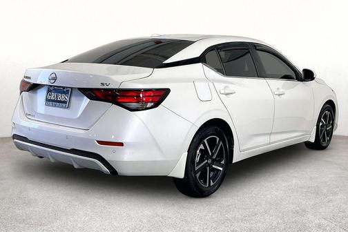 Aspen White 2024 Nissan Sentra SV
